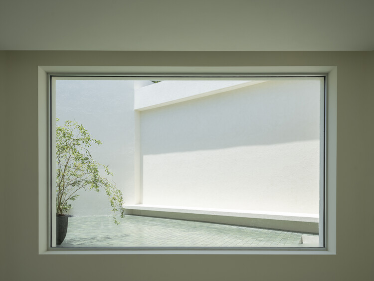 Su Yuan, House and Garden / Atelier Deshaus - Interior Photography, Glass