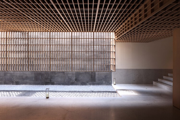 Sunlight Courtyard, Entrance Lobby of Aranya / SHISUO design office - Image 1 of 26