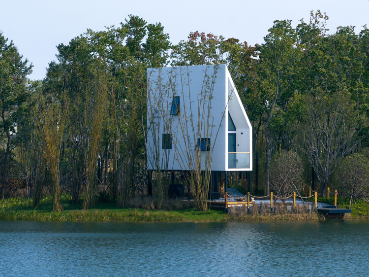 The Cabin of Sails / Advanced Architecture Lab + Wiki World - Exterior Photography, Waterfront