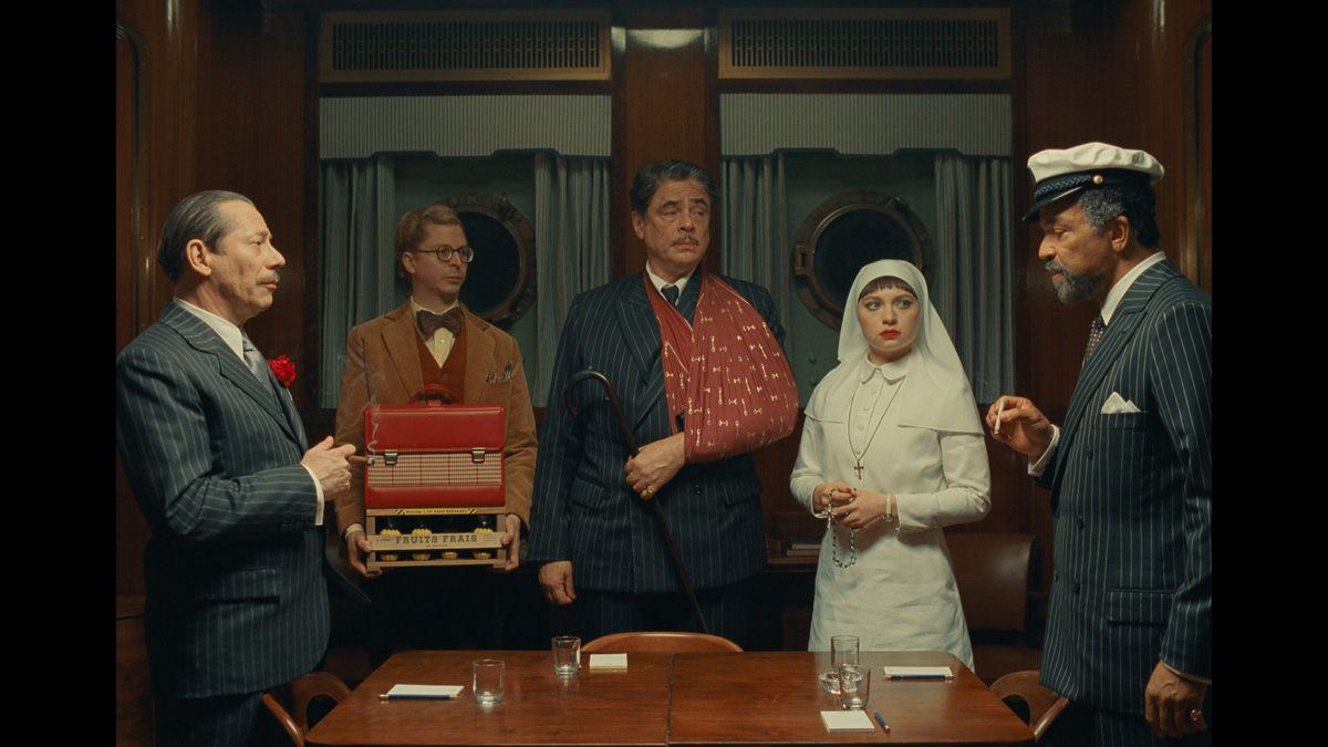 The Phoenician Scheme Review Wes Anderson Mia Threapleton Benicio del Toro Michael Cera
