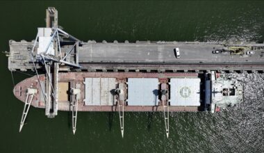 Humanitarian aid ship with Ukrainian grain arrives in northern Türkiye en route to crisis-hit regions