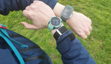 Garmin Instinct 3 and Apple Watch Ultra 2 during hike