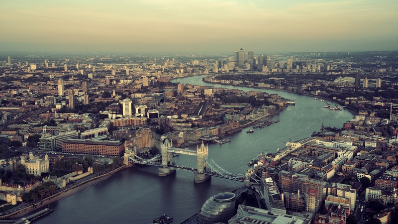 Vessel-to-grid technology on River Thames could help balance London’s power grid