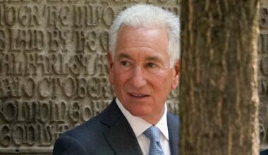 Senate confirms Charles Kushner, father of Trump's son-in-law, as ambassador to France