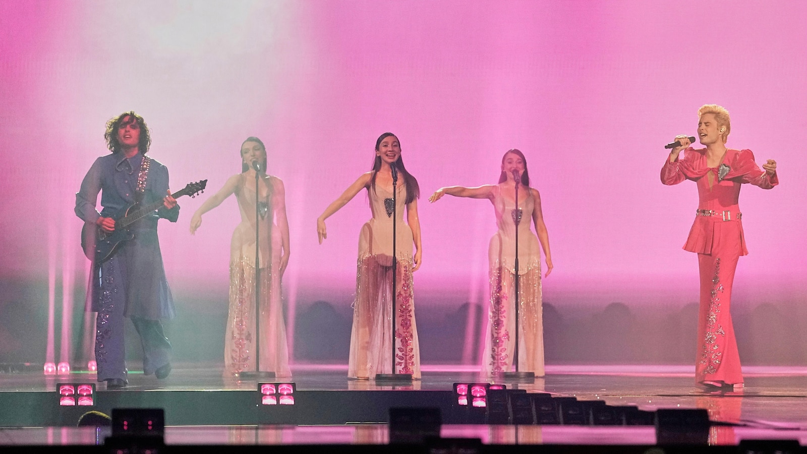 War reaches Ukrainian rock band Ziferblat even at the Eurovision Song Contest