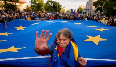 Thousands join a pro-EU rally in Romania’s capital as pivotal presidential runoff looms