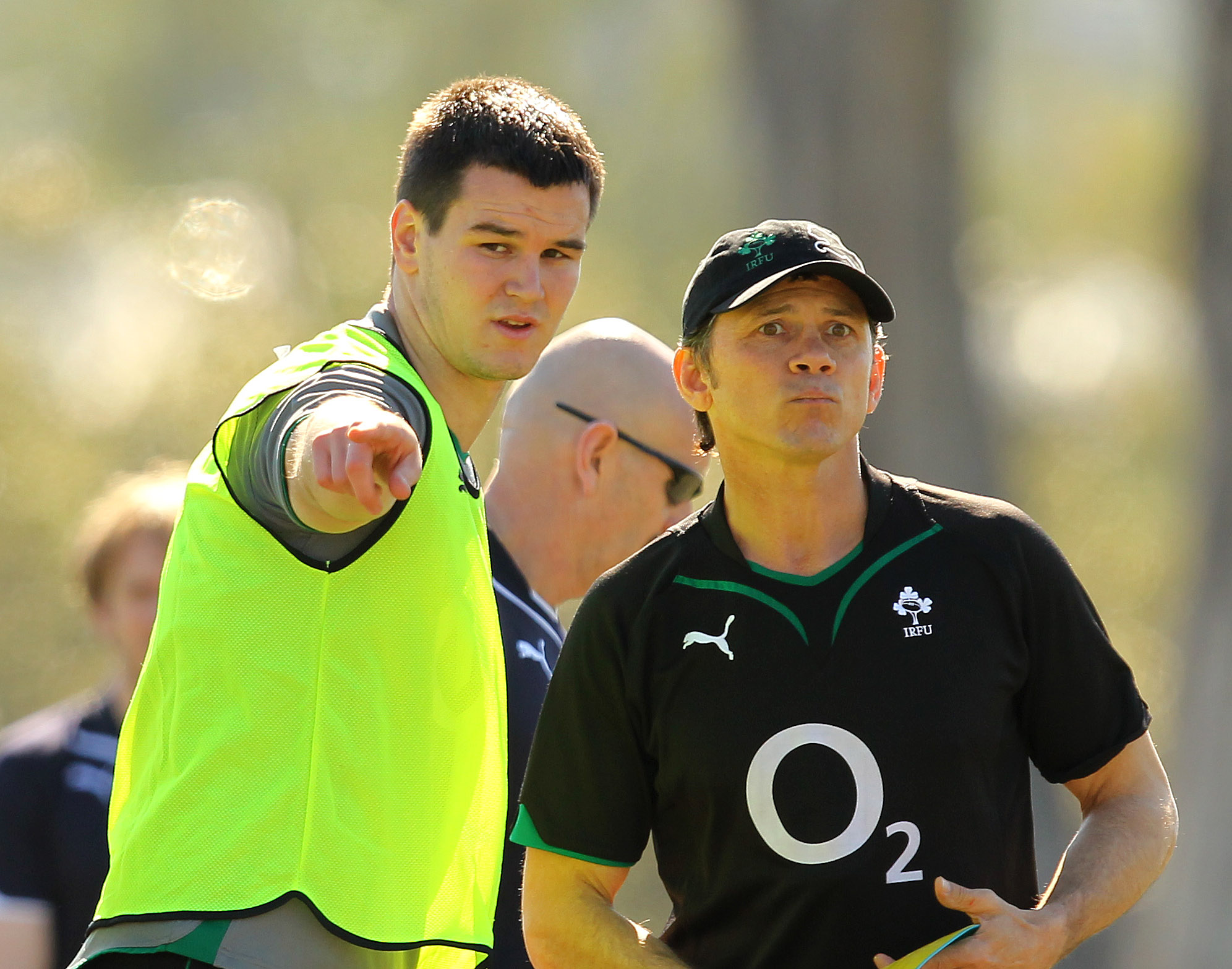 Jonathan Sexton and Les Kiss during Ireland rugby training.