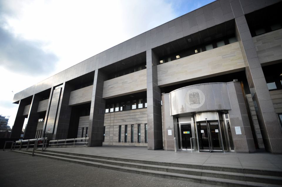 Glasgow Sheriff Court building.
