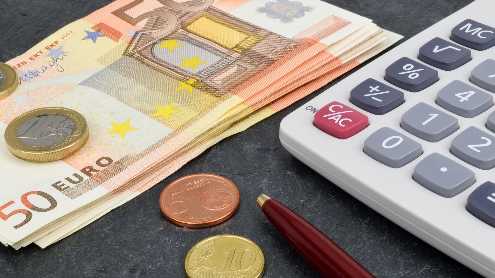 Minimum standard of living costs up almost 20% since 2020