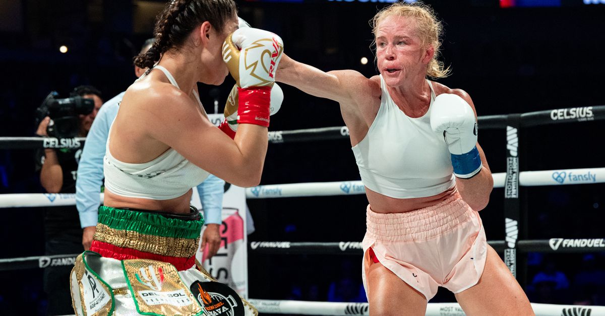 Paul vs. Chavez Jr. results: Holly Holm shuts out Yolanda Vega for first boxing win in 12 years
