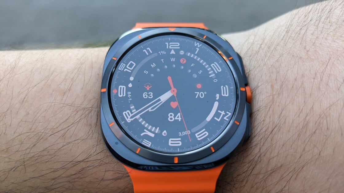 Samsung May Lock Some Future Galaxy Watch Features to a Subscription