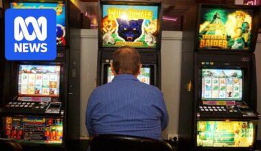 NSW failing to reduce gambling harm from pokies, auditor-general's report shows