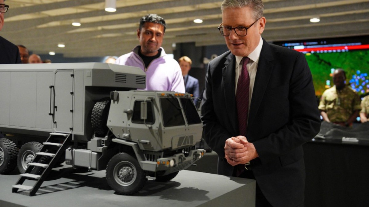 UK plans $2bn weapons upgrade as Starmer calls for ‘war readiness’ | Weapons News