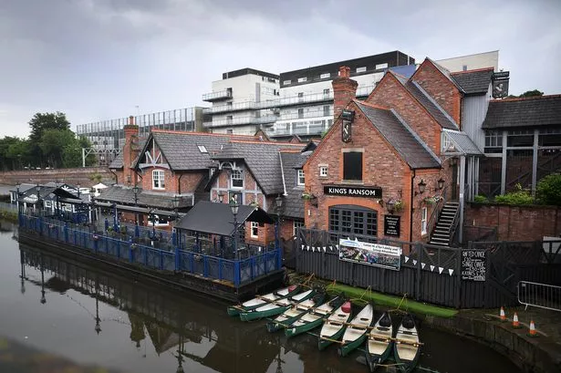 This pub offers picturesque views of the Bridgewater Canal from its beer garden