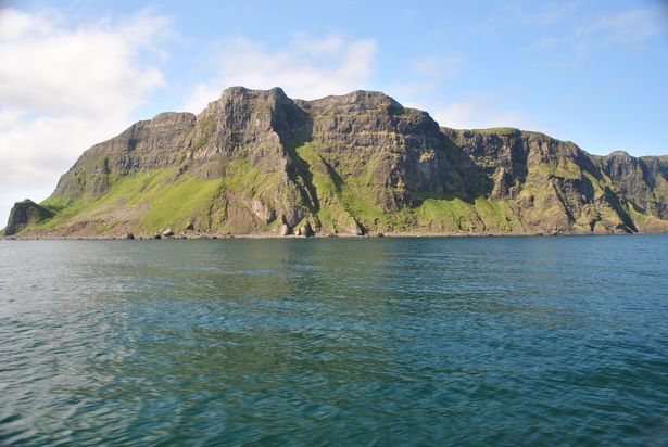 Compass Hill Cliffs Canna