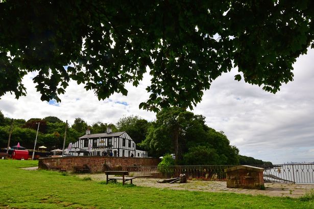 Both pubs said they were now talking to each other following the incident