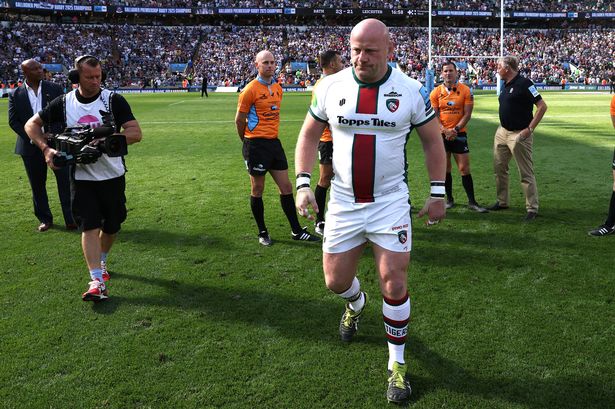 Dan Cole of Leicester Tigers looks dejected as he walks off the pitch