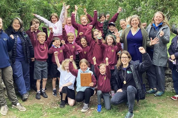 Hardgate Primary Pupils, staff and helpers celebrate their success in the Scotland’s Finest Wood Awards