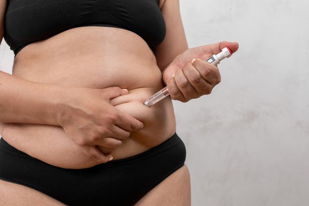 
Pictured: Injecting a semaglutide drug