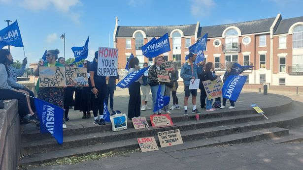 Teachers from LIPA Primary School on Upper Duke Street Liverpool strike, May 21 2025