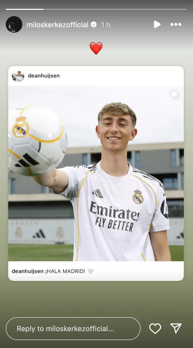 Milos Kerkez sends a message to Dean Huijsen