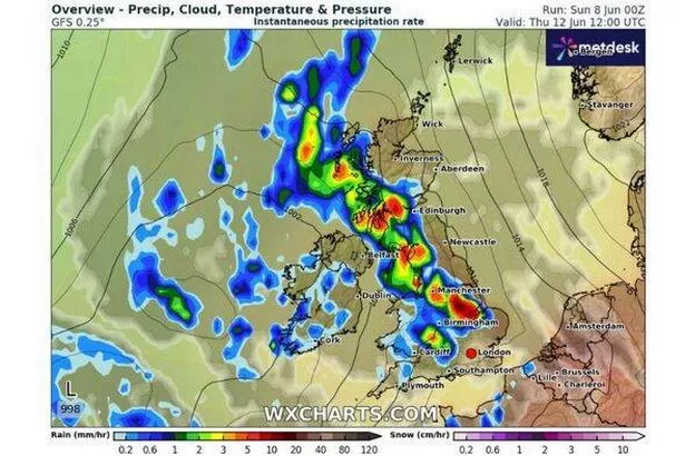 Weather maps show rain storm hitting the UK