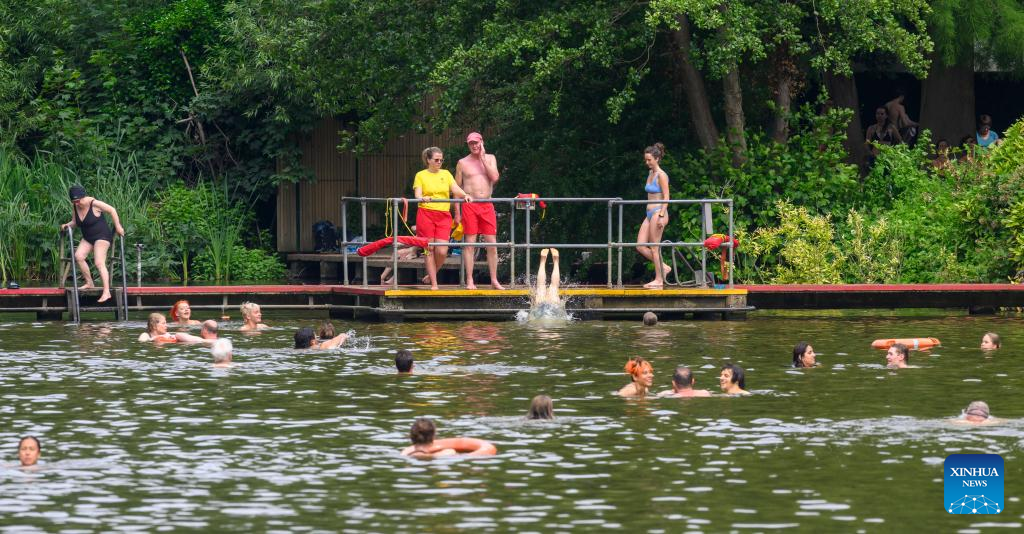 Britain records hottest day of the year-Xinhua