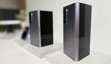 Samsung aims to catch up Chinese rivals for thin foldable phones