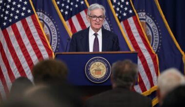 Powell says Fed ‘well positioned to wait’ on rates