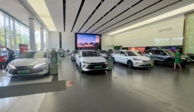 In China, fears grow of an EV financial crisis amid pricing war