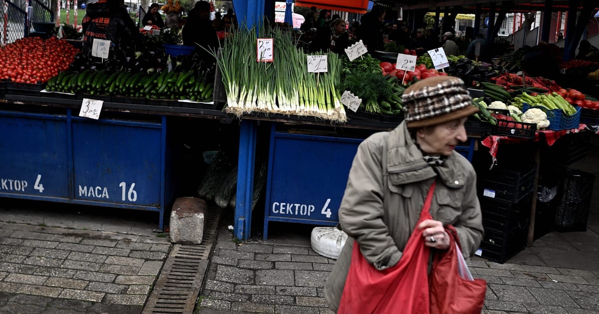 Top Bulgarian official says he’ll intervene to stop food price spikes before eurozone entry – POLITICO