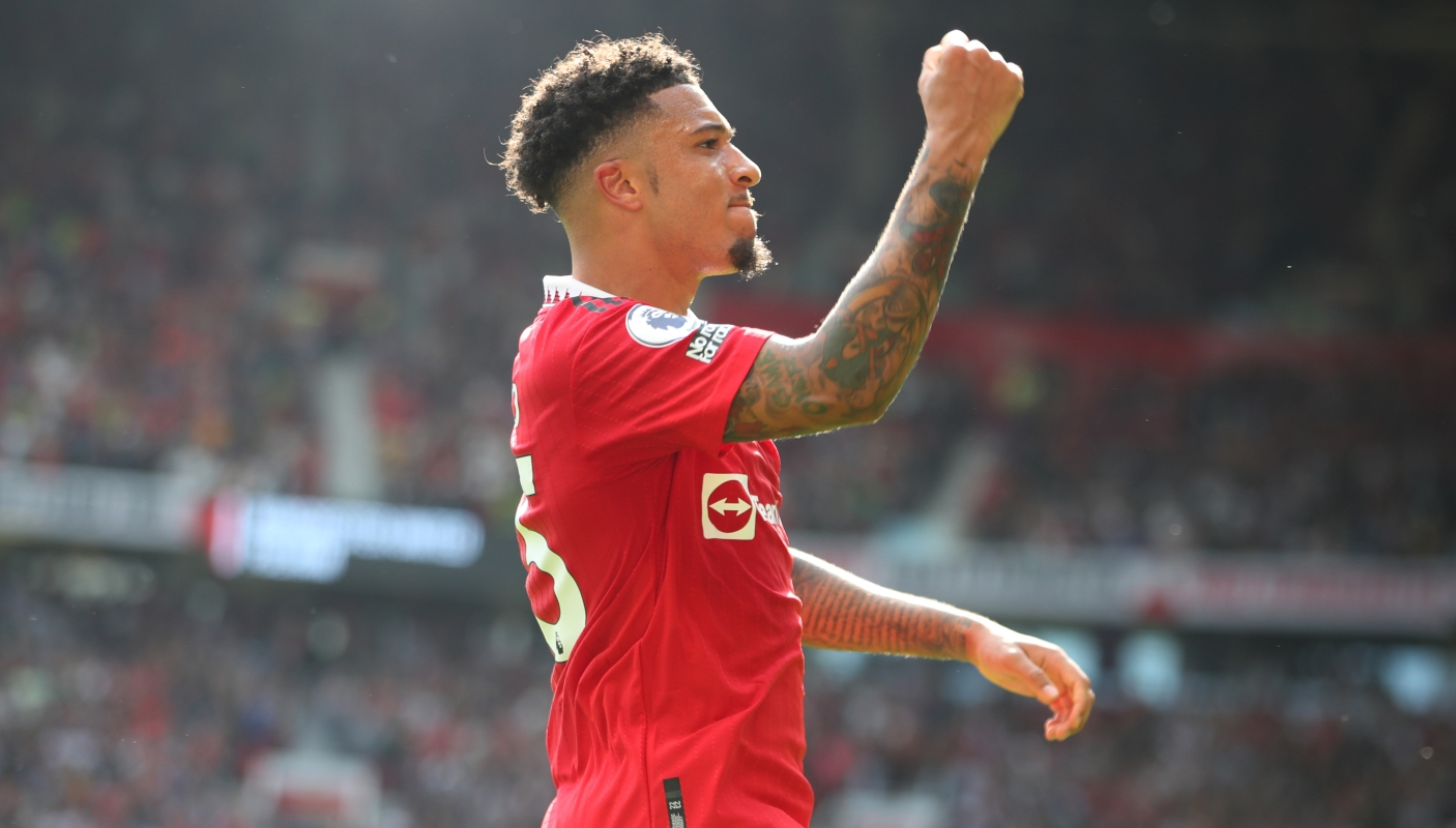 epa10660572 Jadon Sancho of Manchester United celebrates scoring the 1-1 goal during the English Premier League soccer match between Manchester United and Fulham FC, in Manchester, England, 28 May 2023. EPA-EFE/ASH ALLEN EDITORIAL USE ONLY. No use with unauthorized audio, video, data, fixture lists, club/league logos or