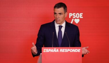 Spain’s Sanchez Vows to Finish Term After Party Graft Report