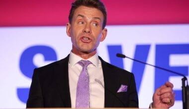 Former TV star to chair Nigel Farage’s Reform UK – POLITICO