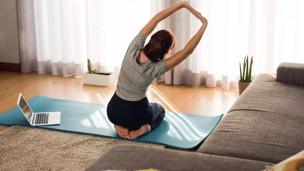 10 simple leg workouts that don't need any equipment