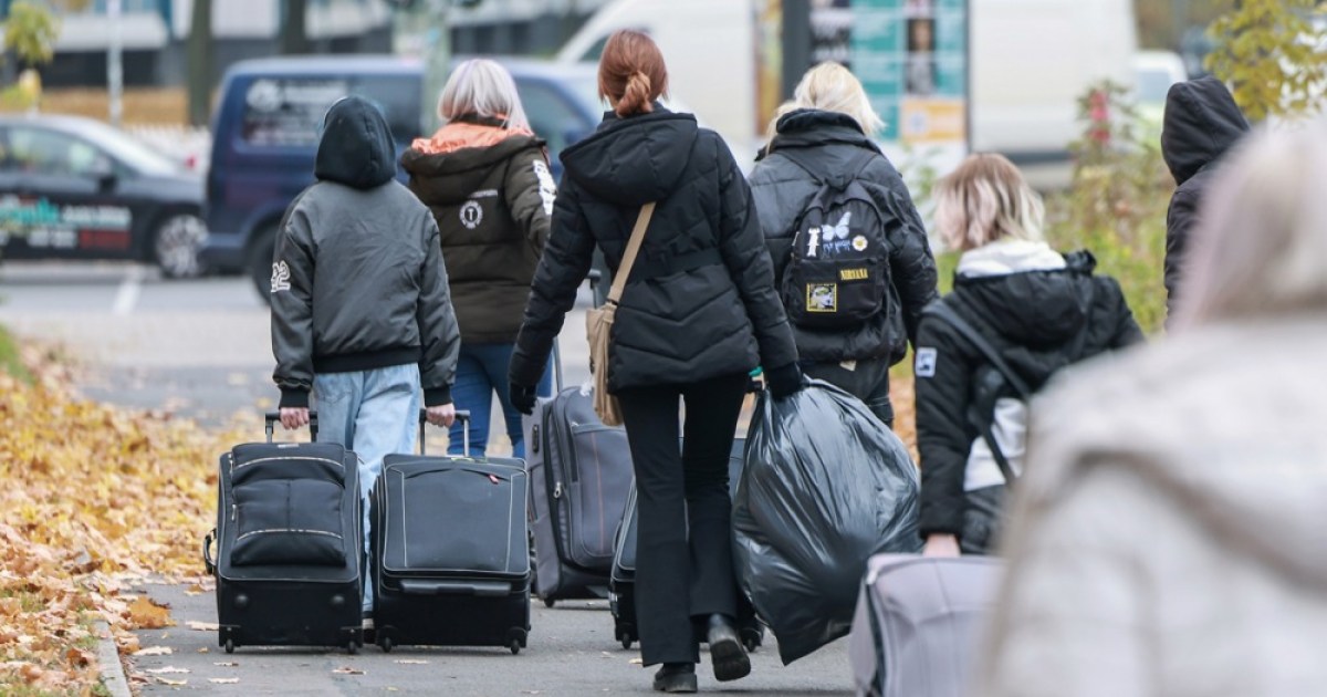 German court rules asylum seekers unlawfully expelled at Polish border | Human Rights News