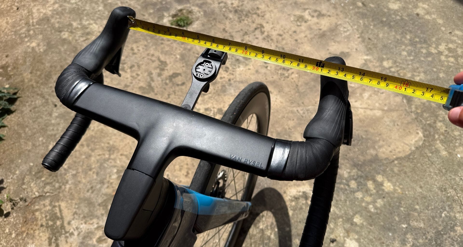 What do the UCI’s new handlebar regulations actually mean?