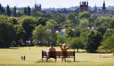 Yellow heat-health alert covering Oxfordshire issued