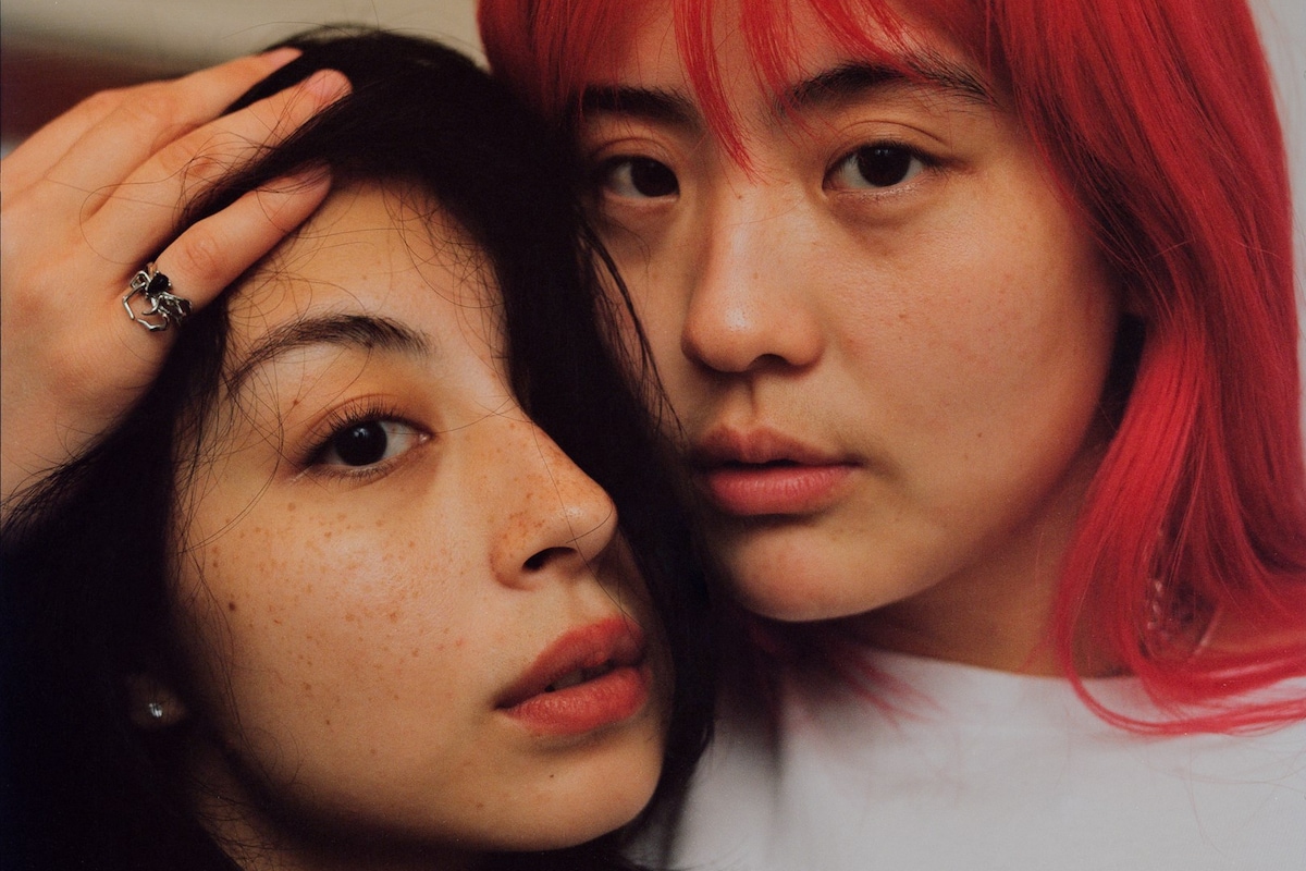 Capturing moments of intimacy between friends and lovers in Japan