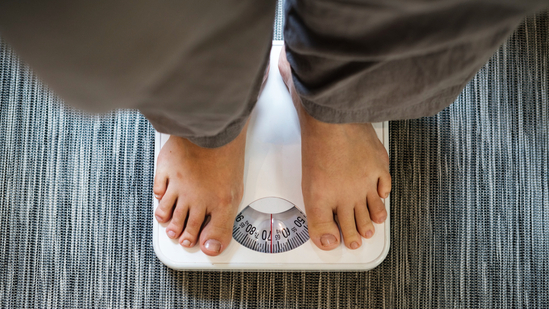 By incorporating these tips into your daily routine, you can achieve weight loss without feeling deprived or restricted. (Freepik)