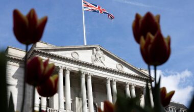 Bank of England expected to hold interest rates as oil prices rise and UK growth falters