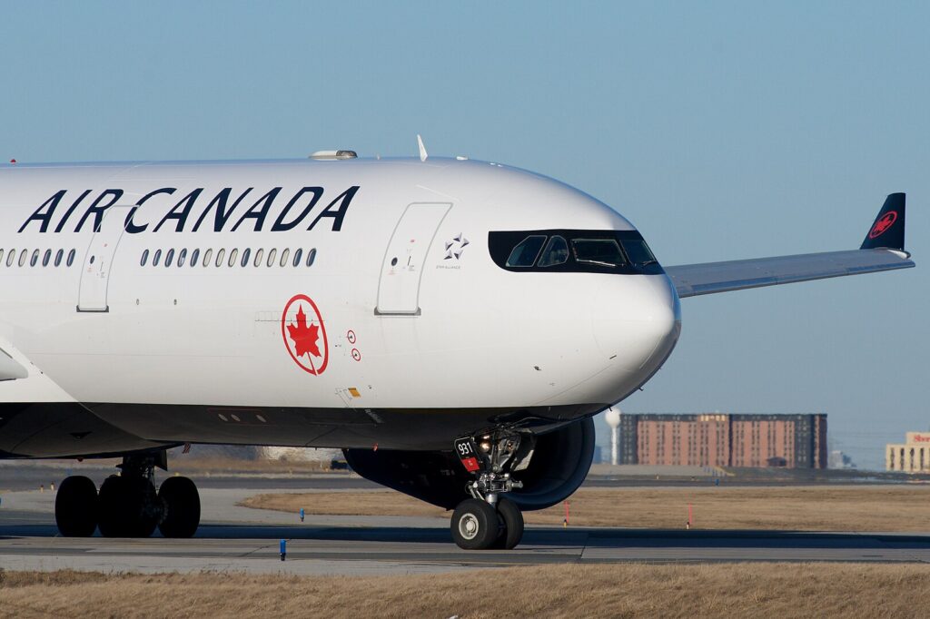 Air Canada (AC) has launched new nonstop flight between Montreal (YUL) and Porto (OPO), expanding its reach in Southern Europe.