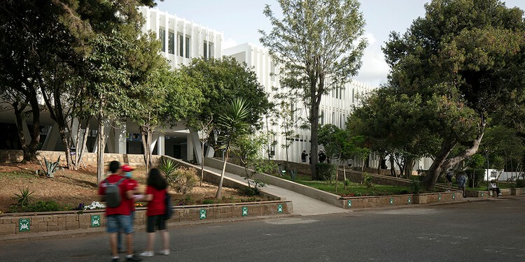 Descartes School / Arpio Architects - Exterior Photography