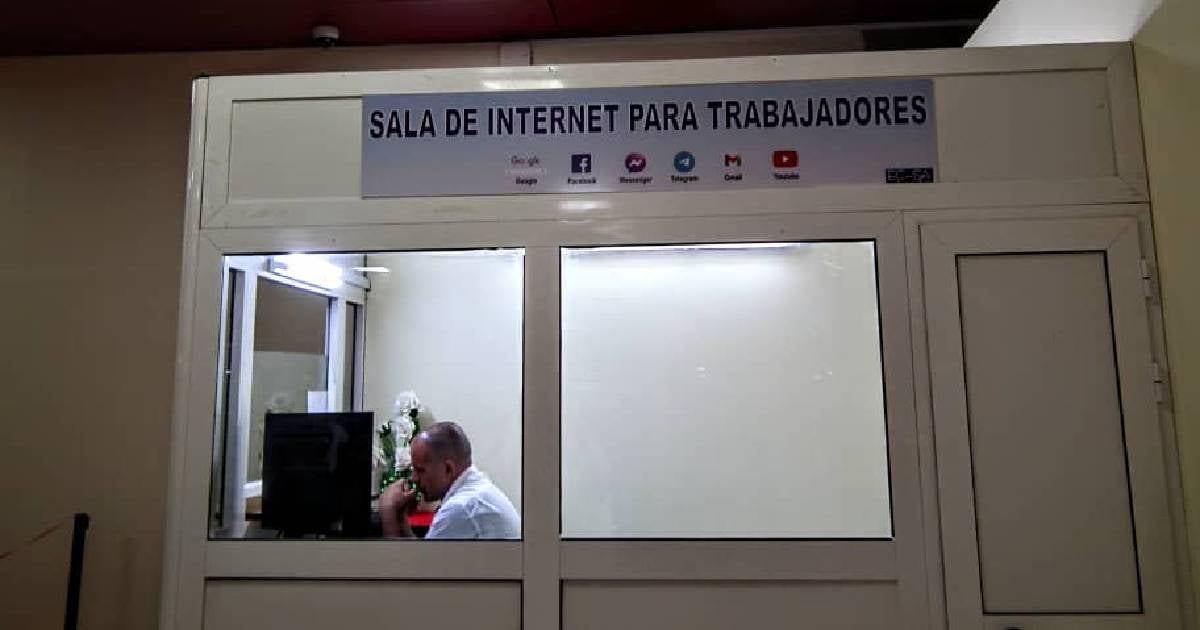 An internet room for workers has been opened at the Varadero airport following ETECSA's price hike