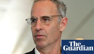 Greens warn super has become taxpayer-funded scheme for growing wealth, signalling tough line on negotiations | Superannuation