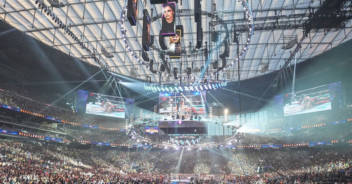 London mayor Sadiq Khan makes pitch to bring WrestleMania across the pond