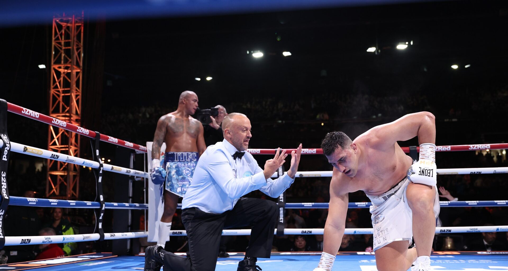 Fabio Wardley brutally knocks out Justis Huni in remarkable comeback win