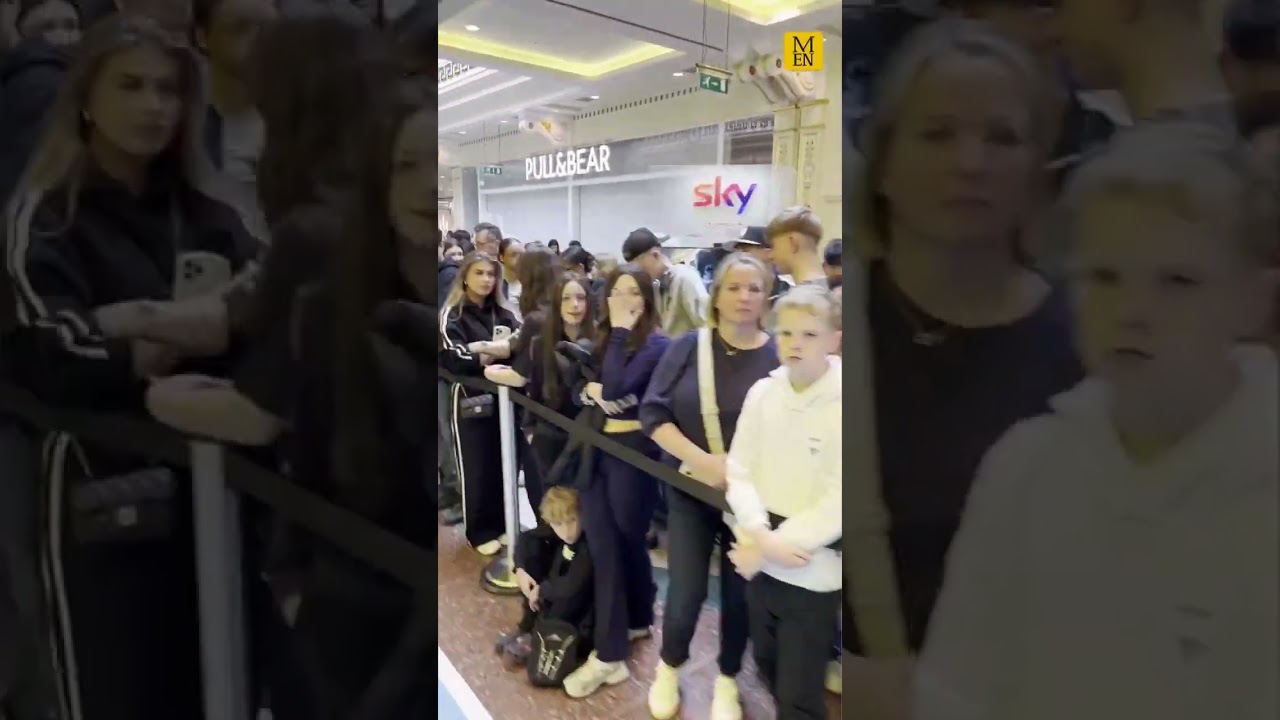 Thousands queue up for Trafford Centre JD Sports opening day