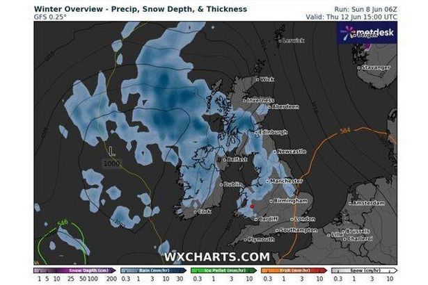 Weather maps show rain bomb hitting the UK