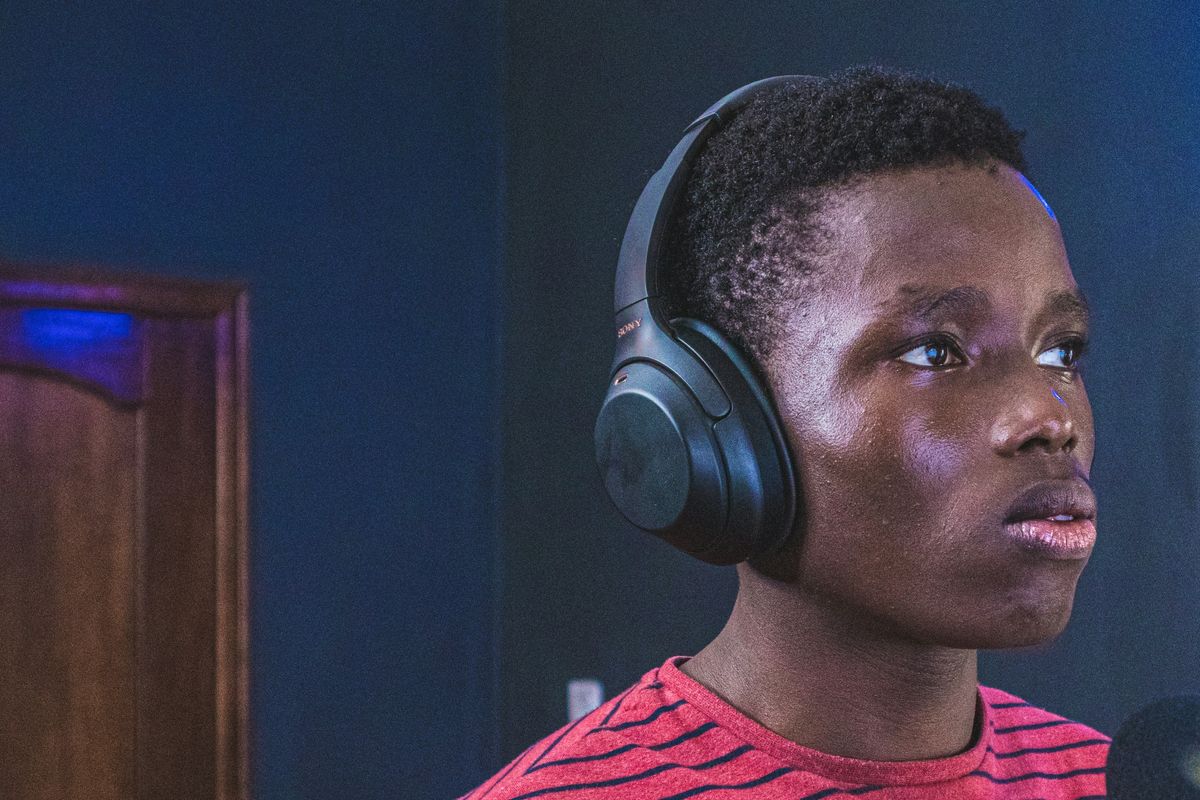 noise cancelling headphones, headphones, Misophonia, coping, mental health